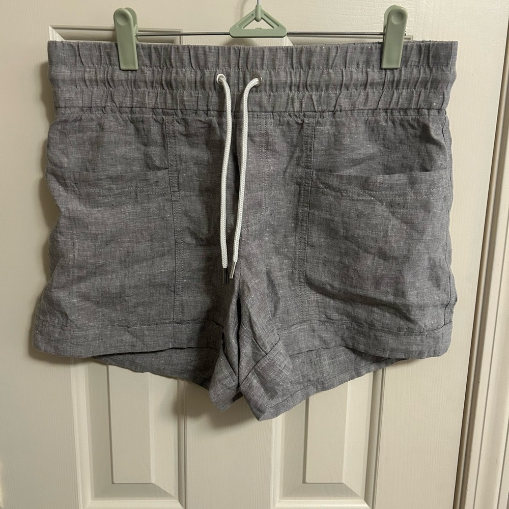 Athleta Womens Cabo 100% Linen 4" Inseam Pull On Chambray Blue Shorts 8